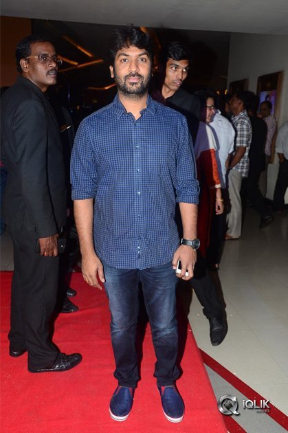 Celebs-at-Nirmala-Convent-Movie-Premiere-Show
